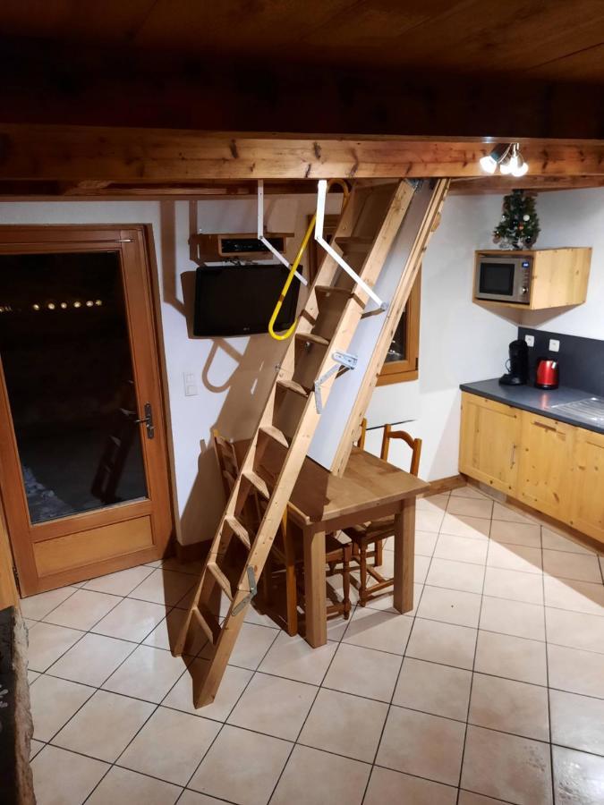 Le Petit Caboin Guest House Seytroux Екстериор снимка